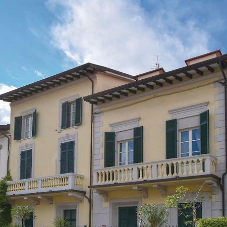 Casa Virgilio Apartment Виареджо Екстериор снимка